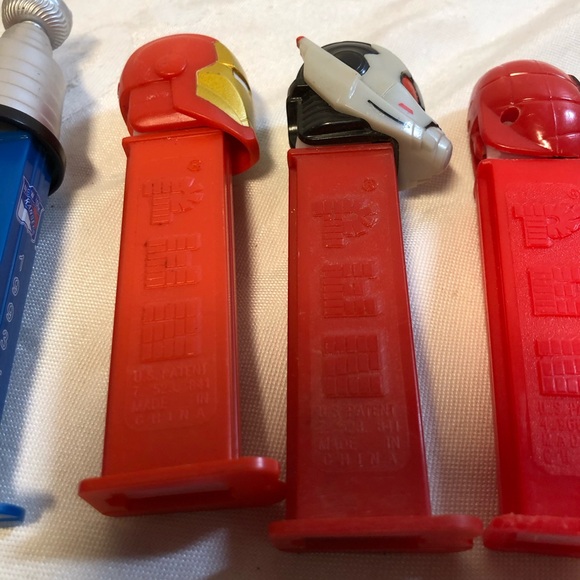 Lot of 7 Vintage Pez Dispensers hockey, Spider-Man , Hulk, Dr. Strange Bugz - Picture 8 of 10